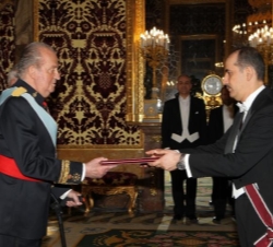 El Rey recibe la Carta Credencial del embajador del Reino Hachemita de Jordania, Ghassan Abdel Rahim Odeh Majali